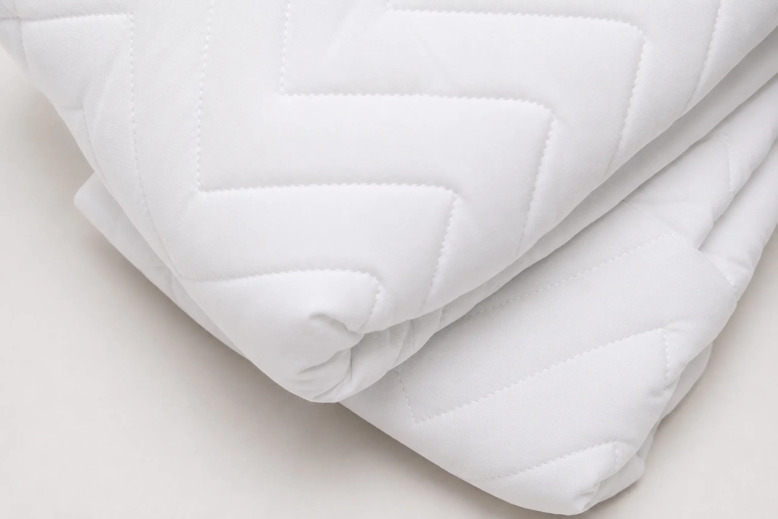 FineDetails_QuiltedMattressProtector-35